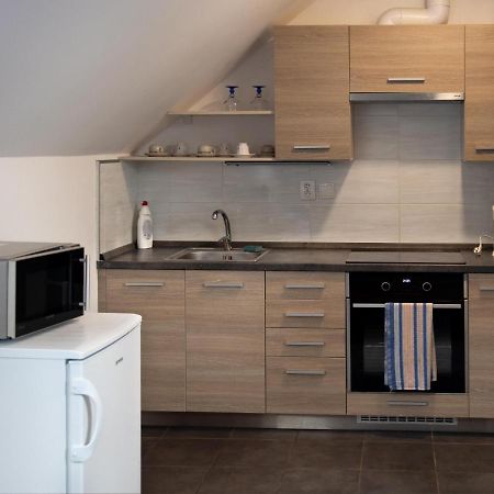 V Sadu Apartment Лиса над Лабем Екстериор снимка