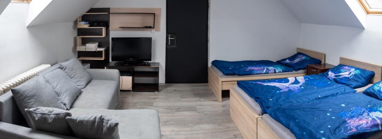 V Sadu Apartment Лиса над Лабем Екстериор снимка
